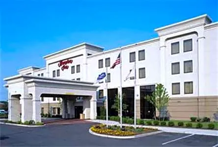 Hampton Inn Linden hotel detail image 1