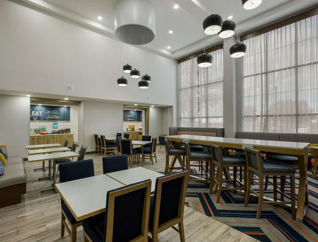 Hampton Inn Linden hotel detail image 1