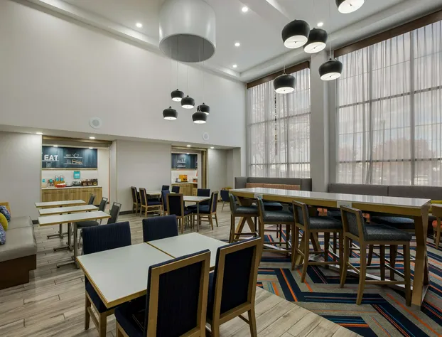 Hampton Inn Linden hotel detail image 4