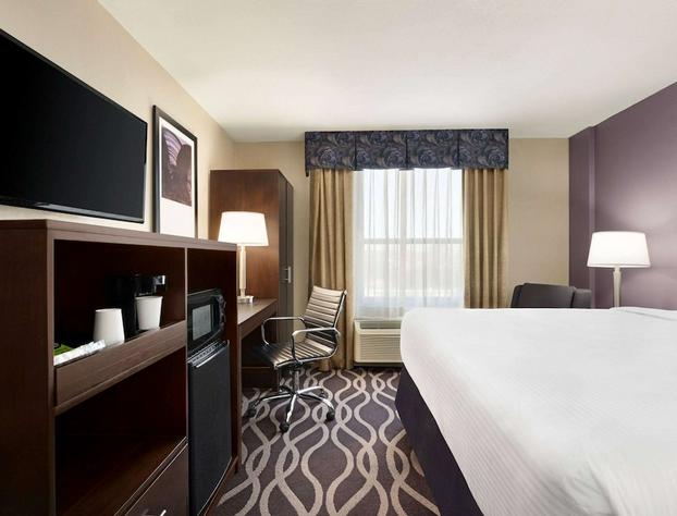IBAN Dallas Park Central Hotel, Trademark by Wyndham hotel detail image 2