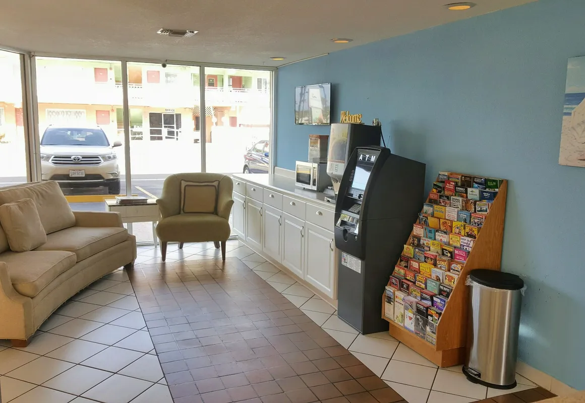 Seaside Inn & Suites hotel hero