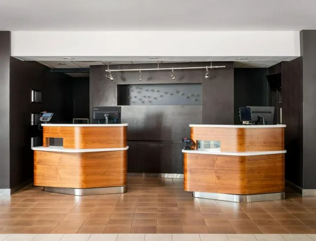 Courtyard Melbourne West hotel detail image 3