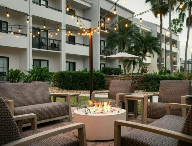 Courtyard Melbourne West hotel detail image 4