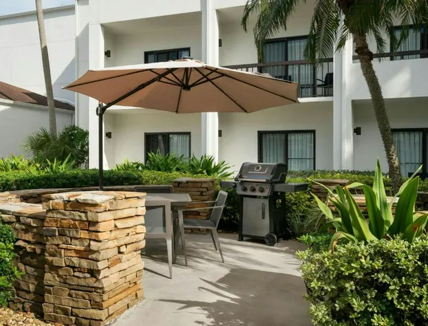 Courtyard Melbourne West hotel detail image 1