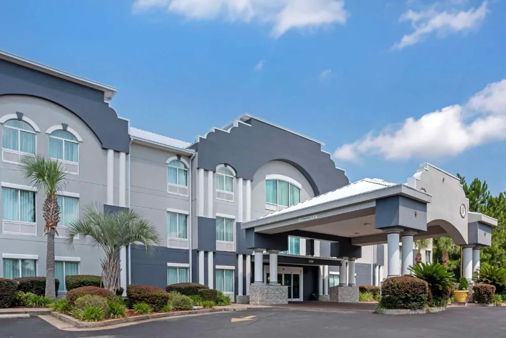 Best Western Plus Blue Angel Inn hotel hero