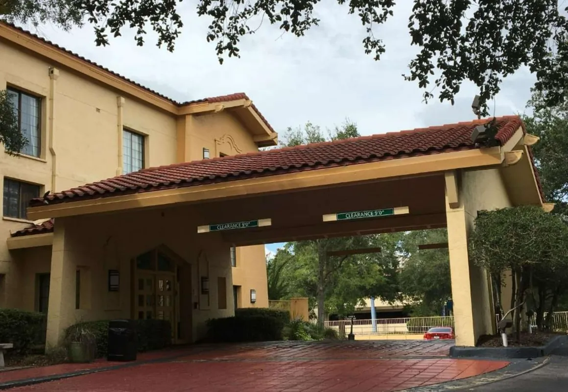 Days Inn by Wyndham Gainesville University I-75 hotel hero