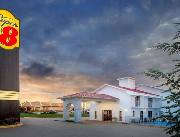 Super 8 by Wyndham Springdale AR hotel detail image 1