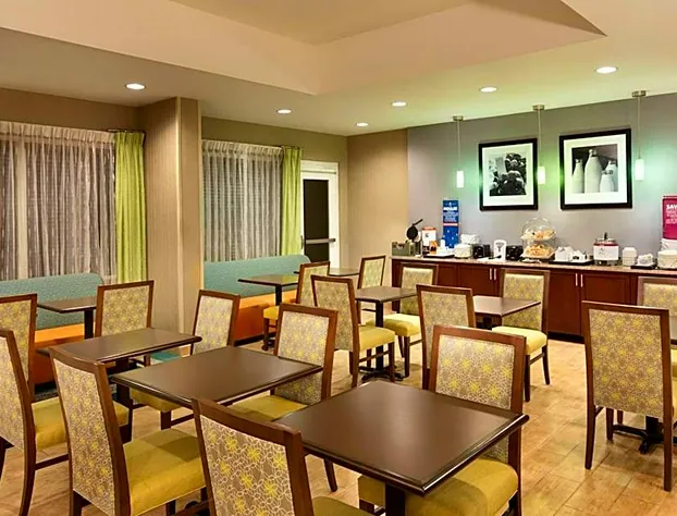 Hampton Inn Denville/Rockaway/Parsippany hotel detail image 2