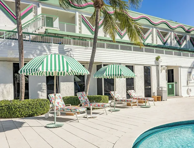 Palm Tree Club Miami Hotel hotel detail image 2