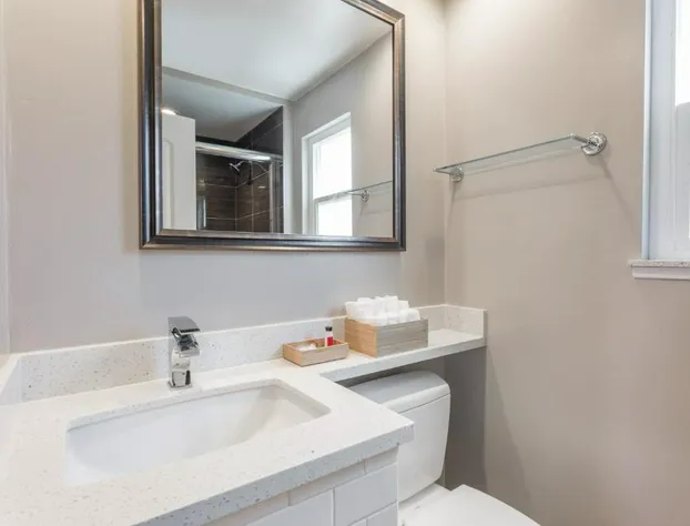 Travelodge by Wyndham Berkeley hotel detail image 2