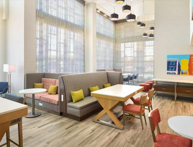 Hampton Inn & Suites Fultondale Birmingham I 65, AL hotel detail image 3