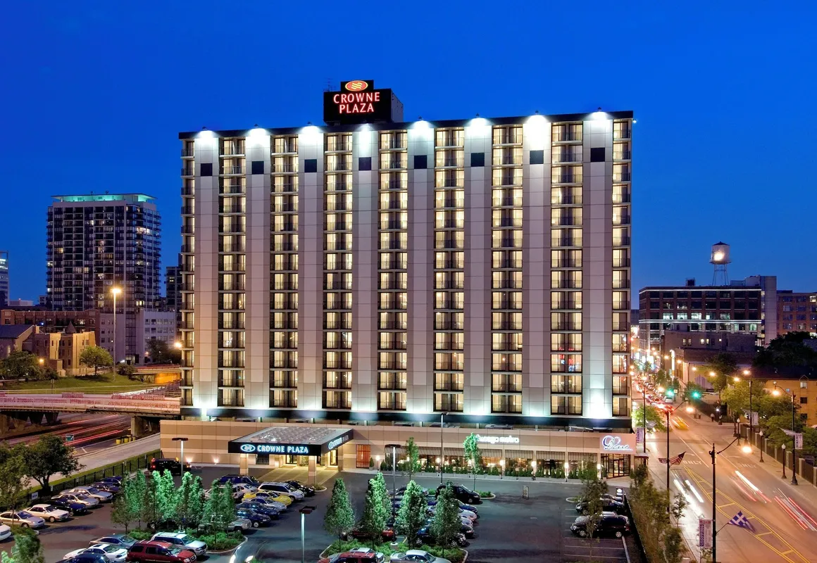 Crowne Plaza Chicago West Loop by IHG hotel hero