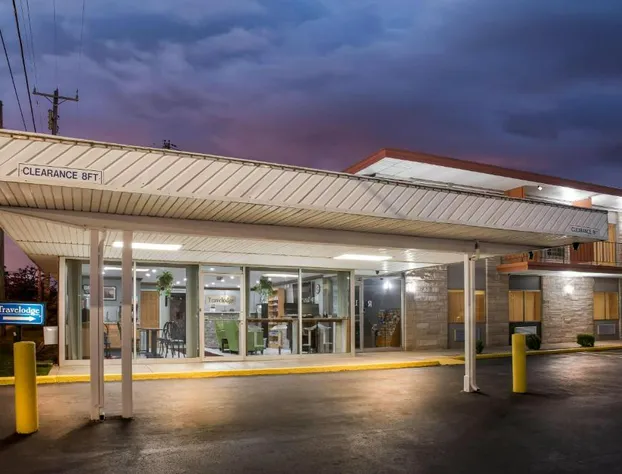 Travelodge by Wyndham Bloomington hotel detail image 4