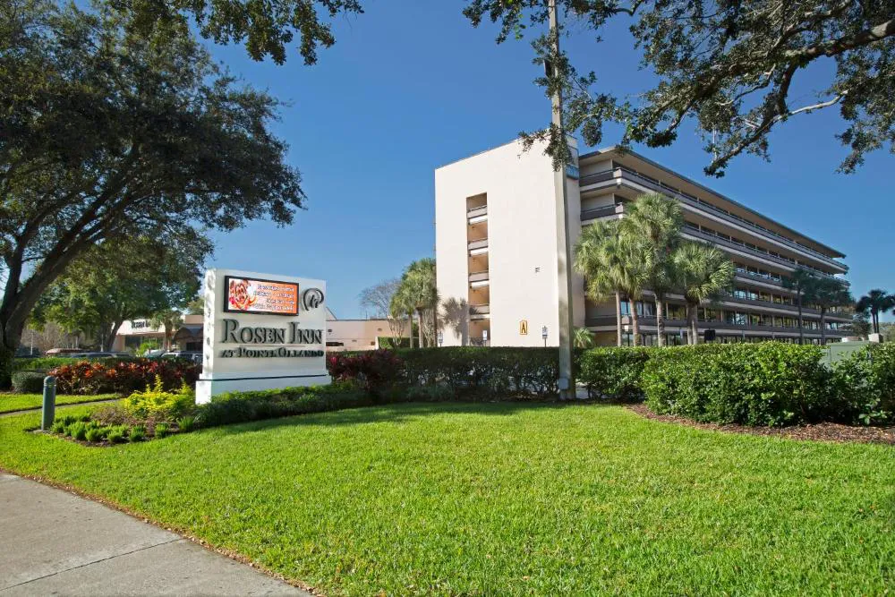 Rosen Inn at Pointe Orlando hotel hero