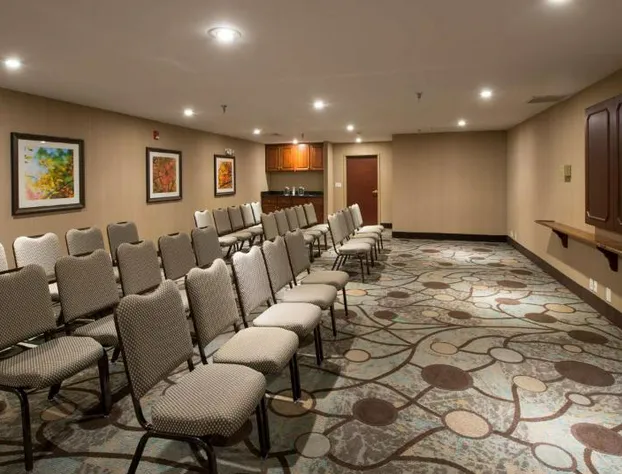 Hampton Inn Cornelia hotel detail image 3