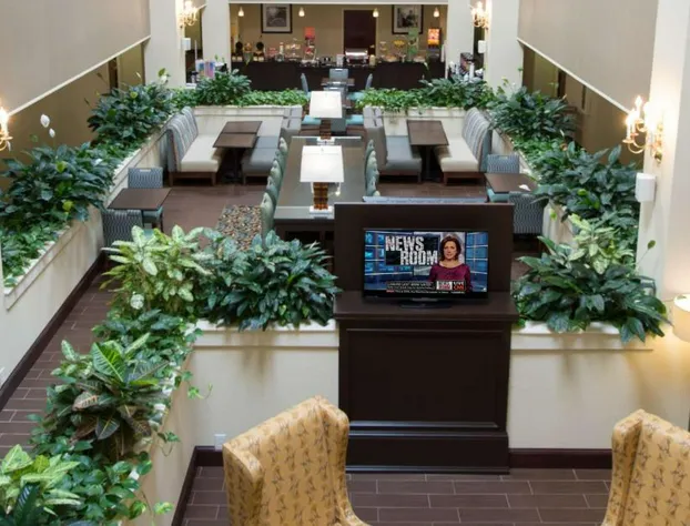 Hampton Inn Cornelia hotel detail image 4