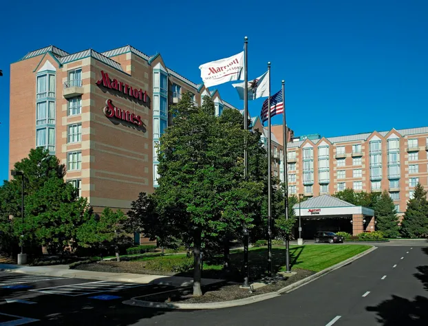 Chicago Marriott Suites Downers Grove hotel detail image 1