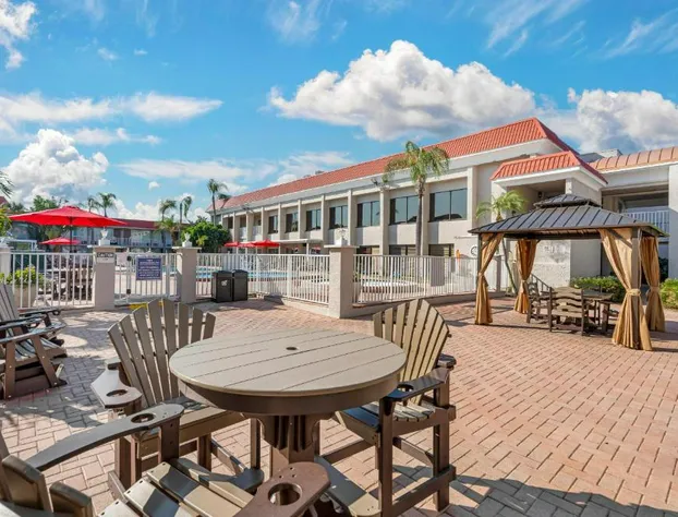 Quality Inn & Suites Conference Center hotel detail image 1