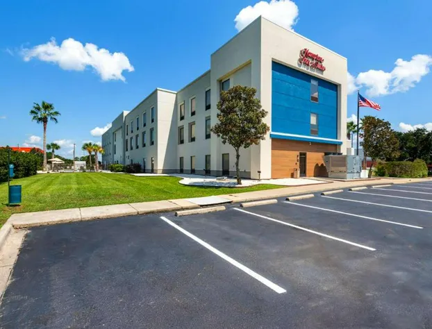 Hampton Inn & Suites Pensacola I-10 N at Univ. Town Plaza hotel detail image 1