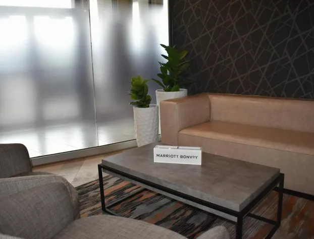 Chicago Marriott Oak Brook hotel detail image 2