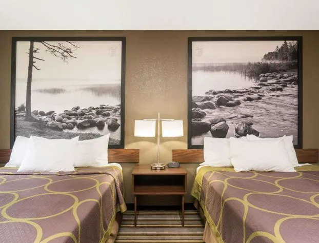 Super 8 by Wyndham St. Cloud hotel detail image 2