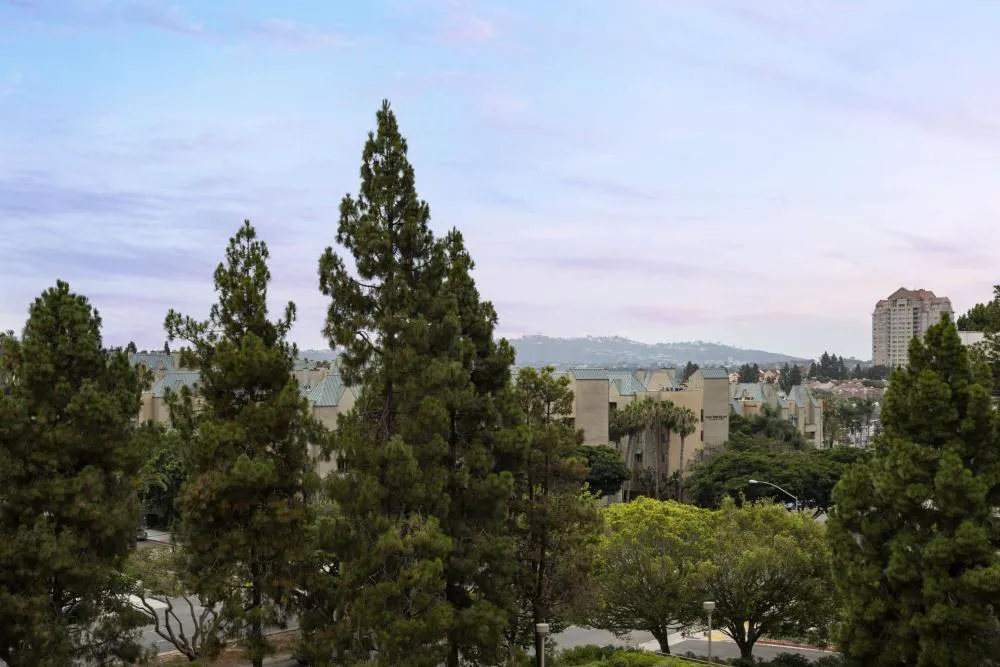 San Diego Marriott La Jolla hotel hero