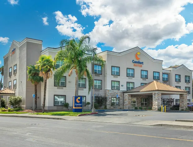 Comfort Suites Downtown Sacramento hotel detail image 2