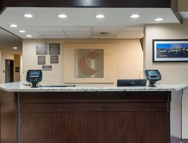 Comfort Suites Downtown Sacramento hotel detail image 3