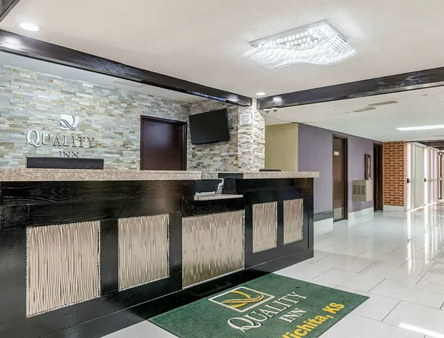 Quality Inn South hotel detail image 4