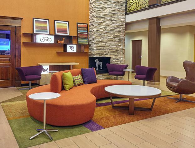 Fairfield Inn & Suites by Marriott Lombard hotel detail image 2