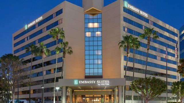 Embassy Suites by Hilton Irvine Orange County Airport hotel detail image 3