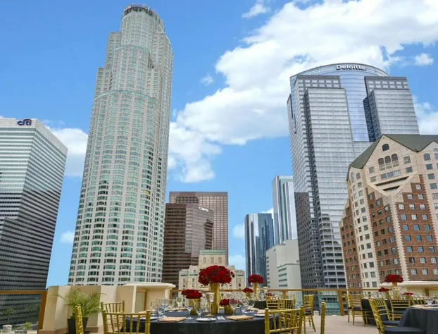 Hilton Checkers Los Angeles hotel detail image 1