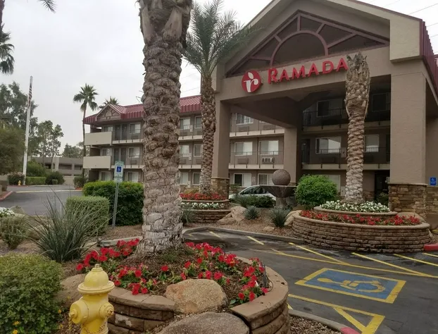 Infinity Inn & Suites hotel detail image 1