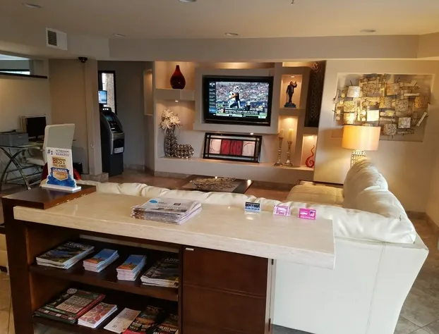 Infinity Inn & Suites hotel detail image 4