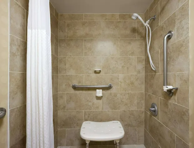 Super 8 by Wyndham Calhoun hotel detail image 4