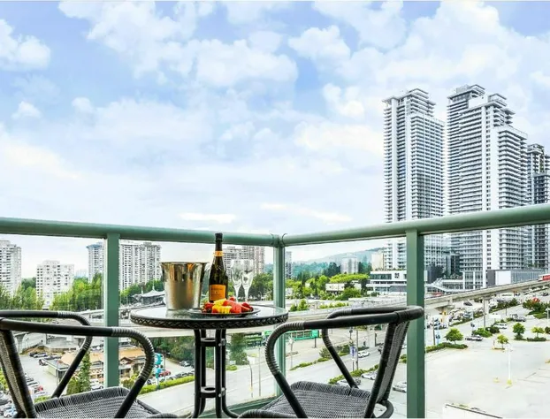 Executive Plaza Hotel Metro Vancouver hotel detail image 2