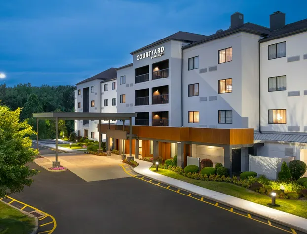 Courtyard By Marriott Danbury hotel detail image 1