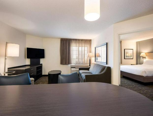Sonesta Simply Suites Phoenix Glendale hotel detail image 4