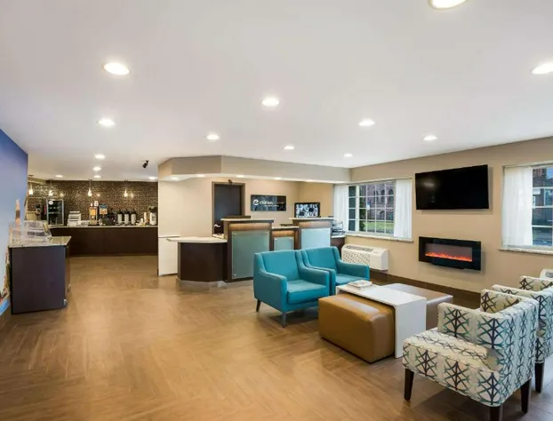 Clarion Pointe Downtown hotel detail image 3