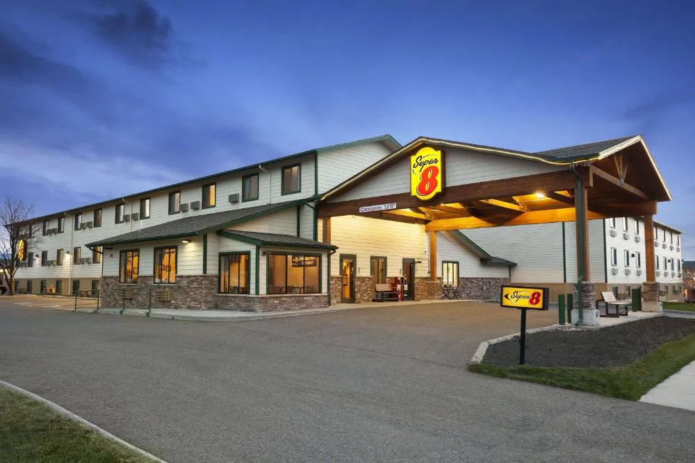 Super 8 by Wyndham Bozeman hotel hero