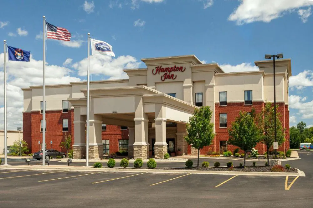 Hampton Inn Detroit/Roseville hotel hero