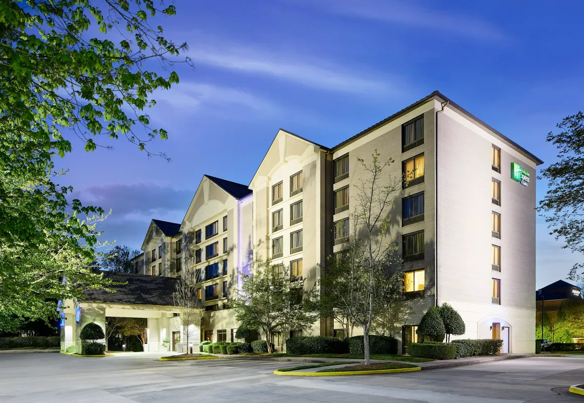 Holiday Inn Express & Suites Alpharetta - Windward Parkway by IHG hotel hero