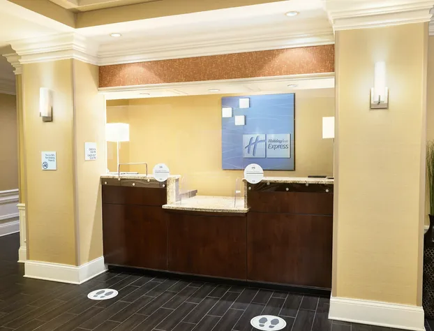 Holiday Inn Express & Suites Alpharetta - Windward Parkway by IHG hotel detail image 3