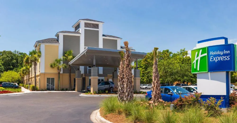 Holiday Inn Express Charleston by IHG hotel hero