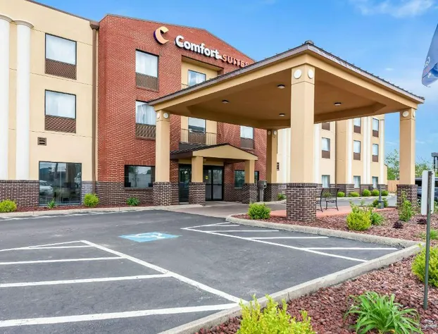 Comfort Suites Columbus hotel detail image 2