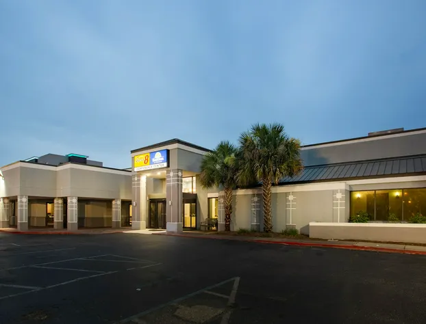 Days Inn by Wyndham Mobile I-65 hotel detail image 3