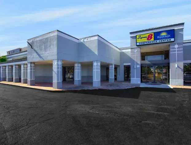 Days Inn by Wyndham Mobile I-65 hotel detail image 4