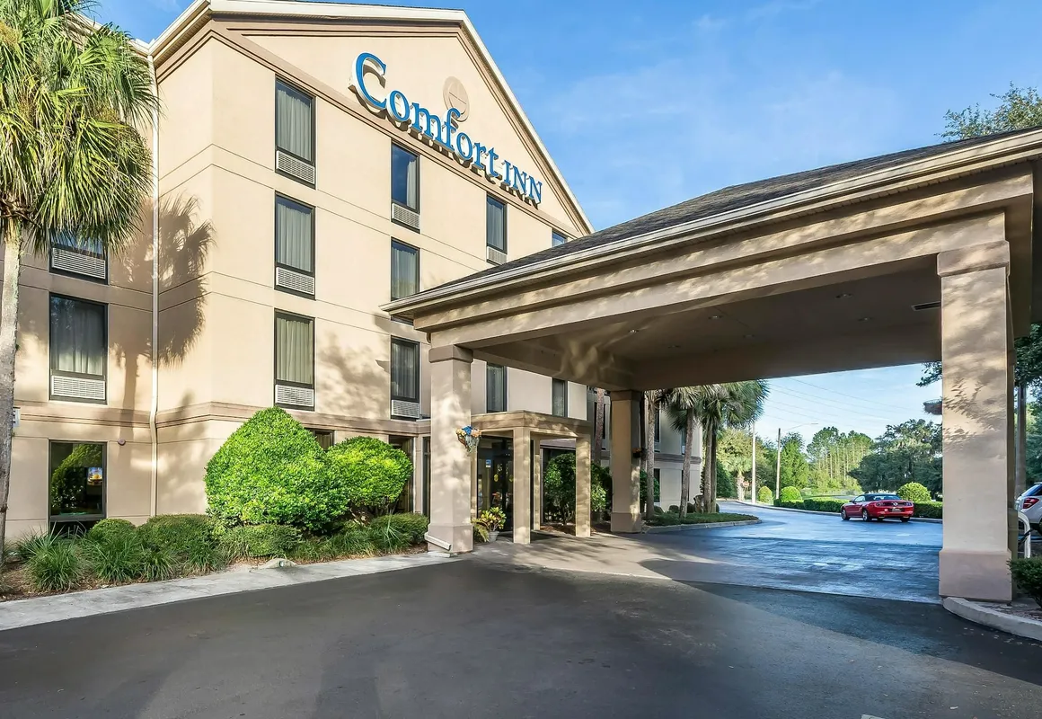 Comfort Inn University hotel hero