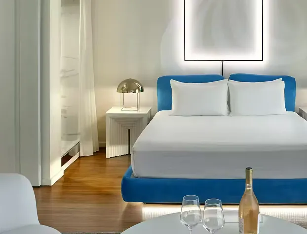The Valorian Los Angeles, Curio Collection by Hilton hotel detail image 2