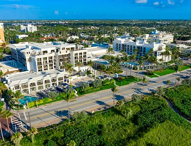 Opal Grand Oceanfront Resort & Spa hotel detail image 4